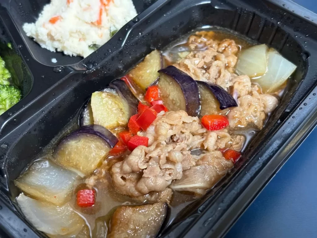 ヨシケイシンプルミール牛肉と茄子のさっぱり煮アップ